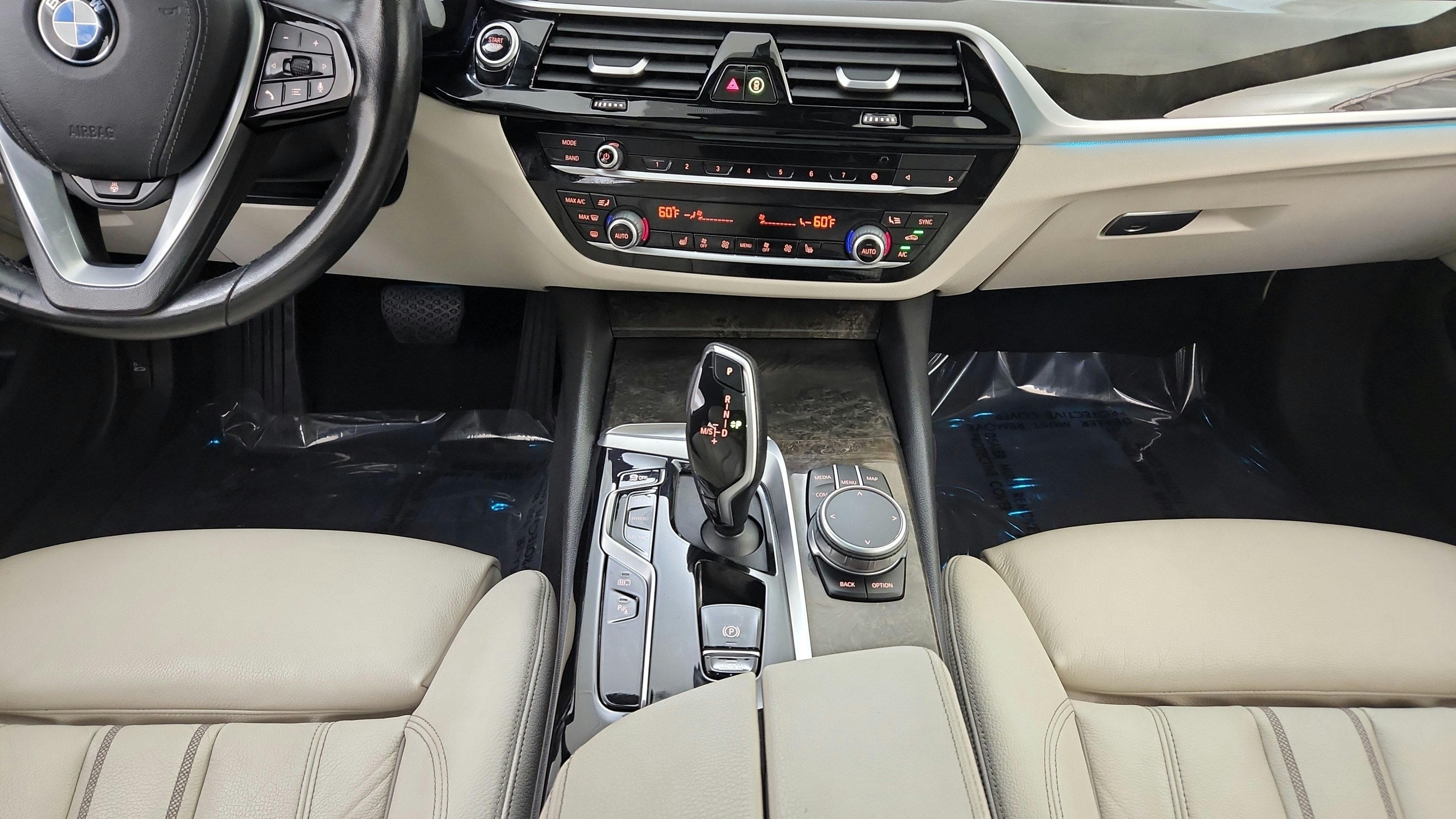 Used 2021 BMW 530e xDrive w/ Premium Package AWD/4WD image 24