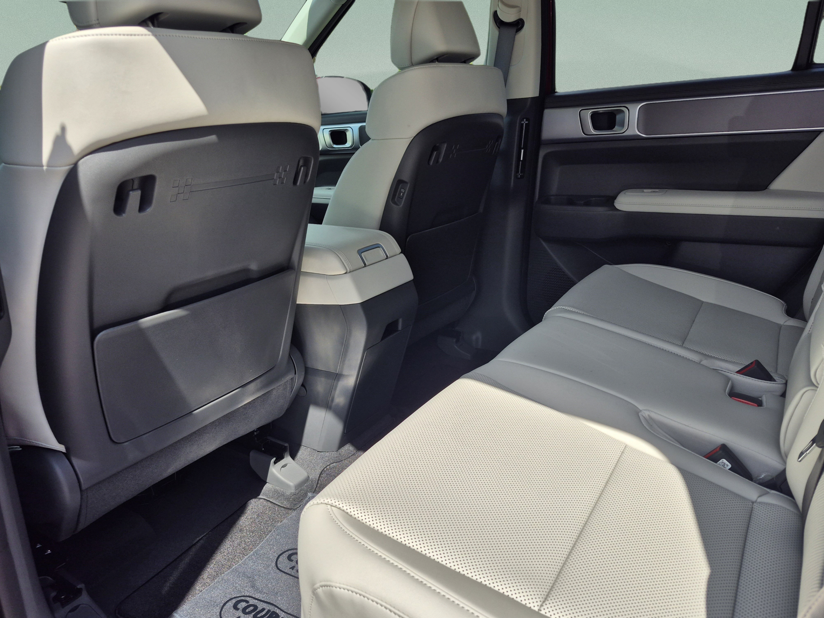 New 2027 Hyundai Santa Fe SEL FWD image 17