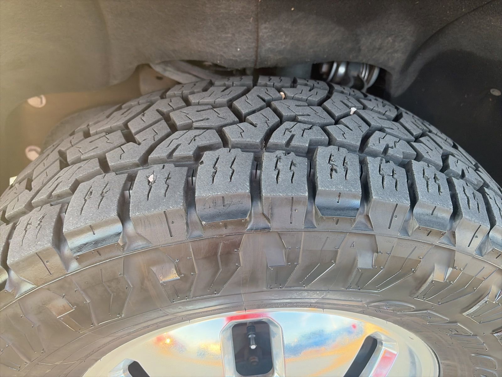 Used 2024 GMC Sierra 3500 Denali w/ Denali Reserve Package image 10