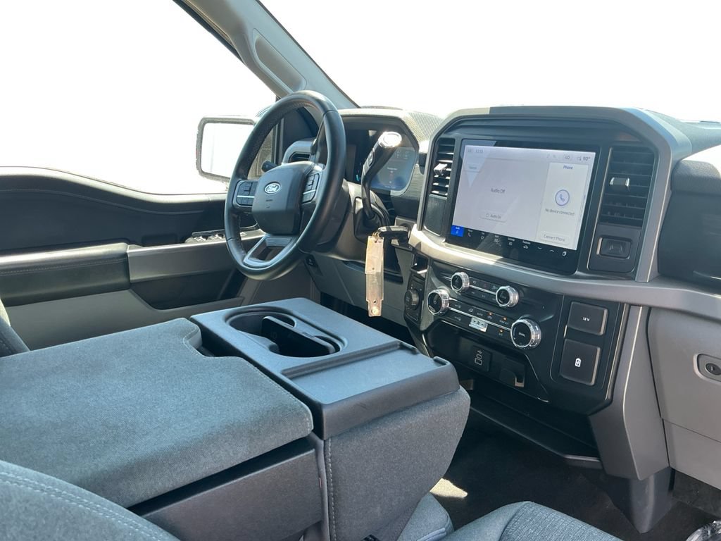 Used 2025 Ford F150 XLT w/ Equipment Group 301A Standard AWD/4WD image 17