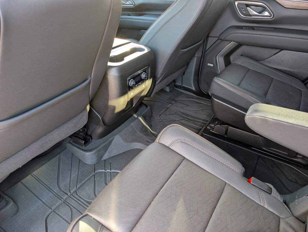 Used 2024 Chevrolet Tahoe High Country AWD/4WD image 19