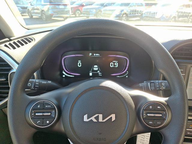 New 2025 Kia Soul LX image 9