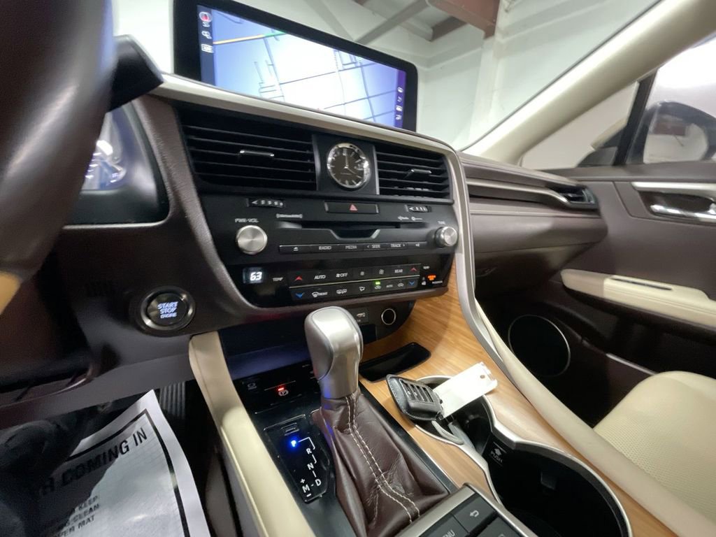 Used 2020 Lexus RX 350L FWD w/ Premium Package image 18