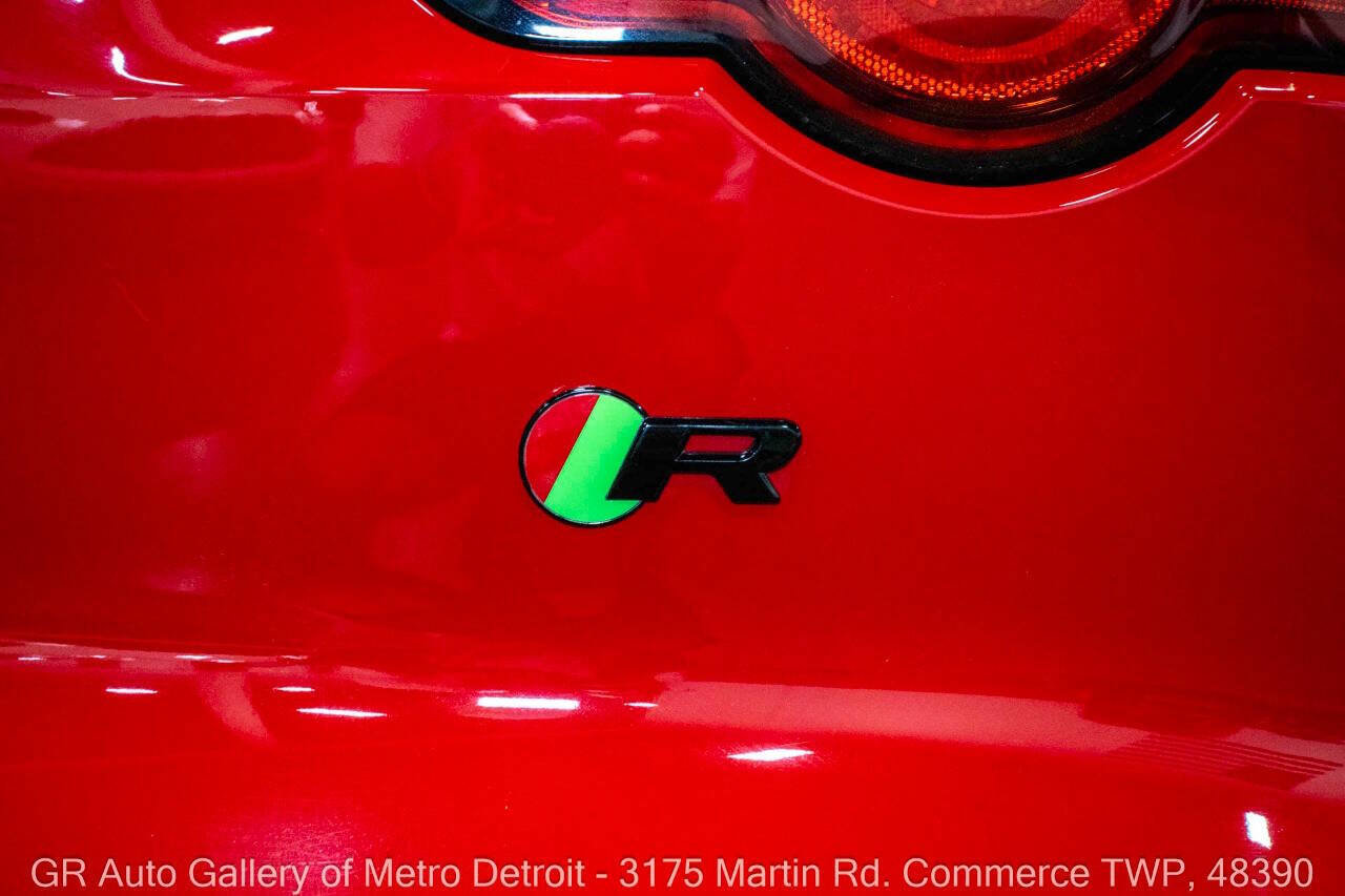 Used 2020 Jaguar F-TYPE R image 30