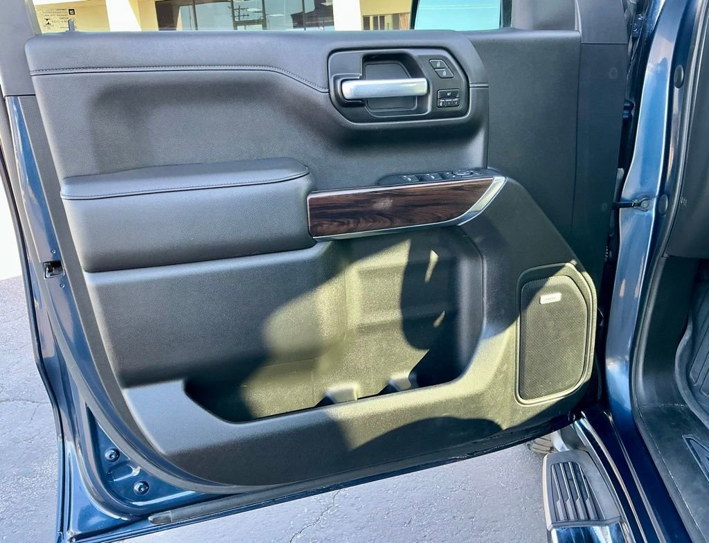 Used 2021 GMC Sierra 1500 SLT AWD/4WD image 44