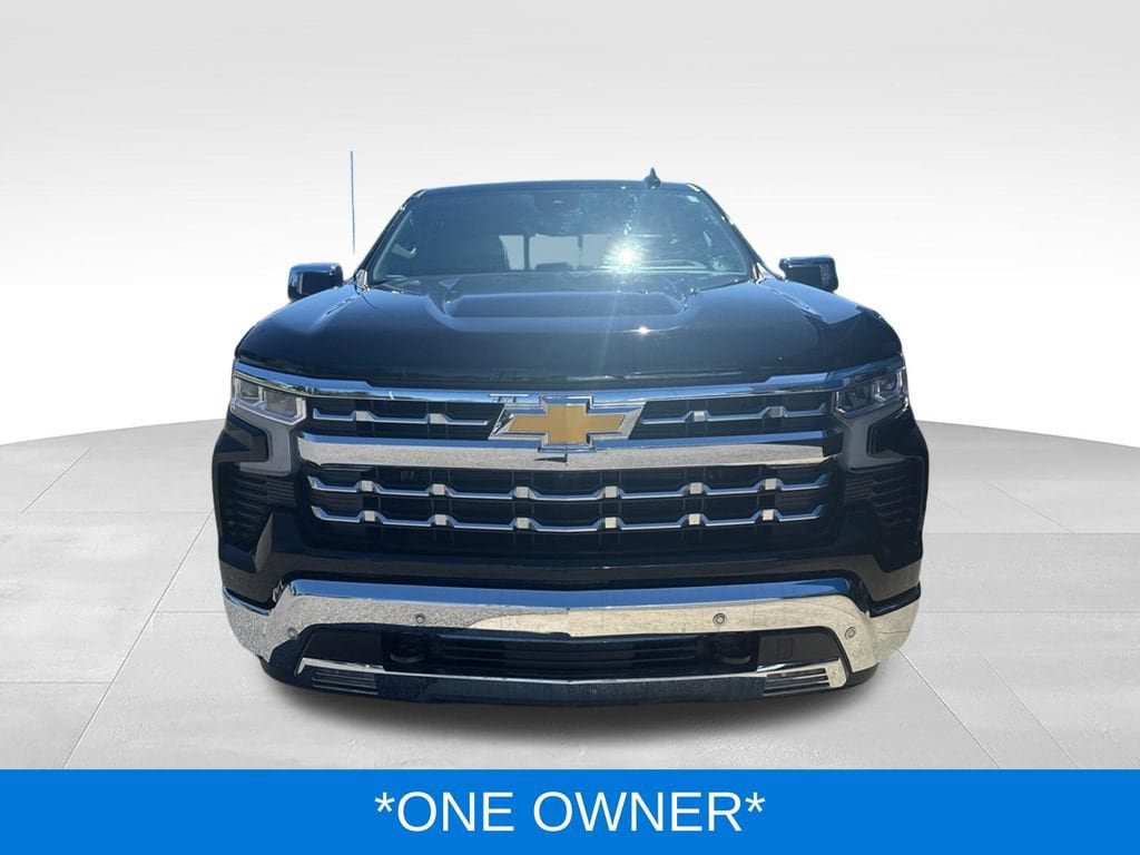 Used 2026 Chevrolet Silverado 1500 LTZ w/ Technology Package AWD/4WD video 3