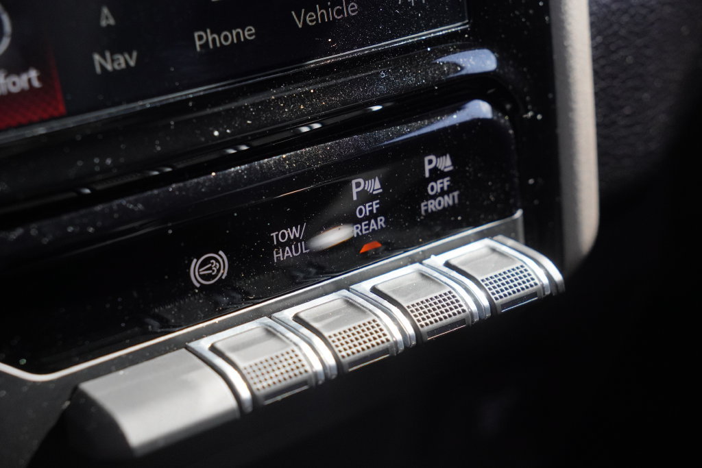Certified 2023 RAM 2500 Laramie AWD/4WD image 33