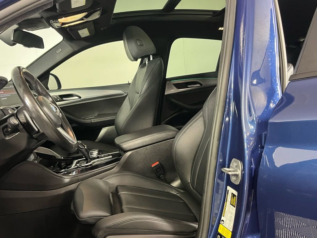 Used 2021 BMW X4 xDrive30i w/ M Sport Package image 18