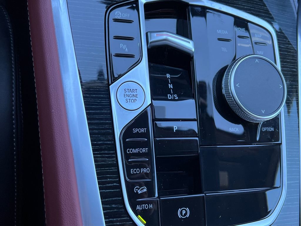 Used 2025 BMW X6 xDrive40i image 31