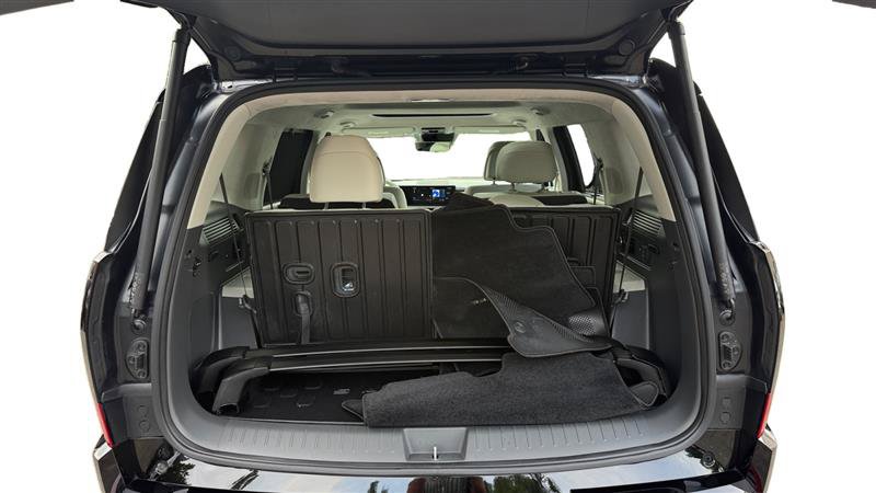 Used 2025 Hyundai Santa Fe Calligraphy FWD image 19