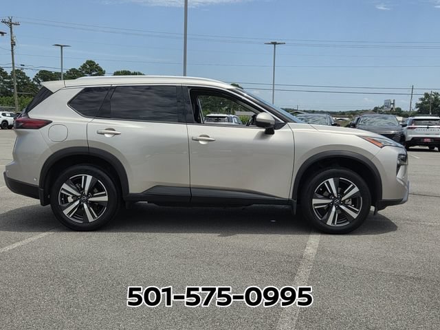 Used 2025 Nissan Rogue SL FWD image 6