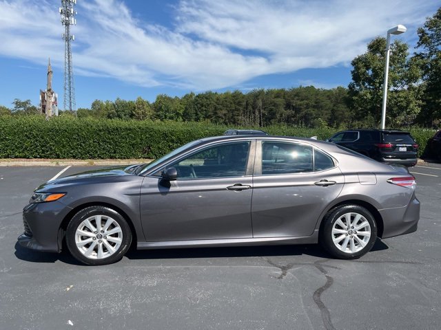 Used 2019 Toyota Camry LE image 8