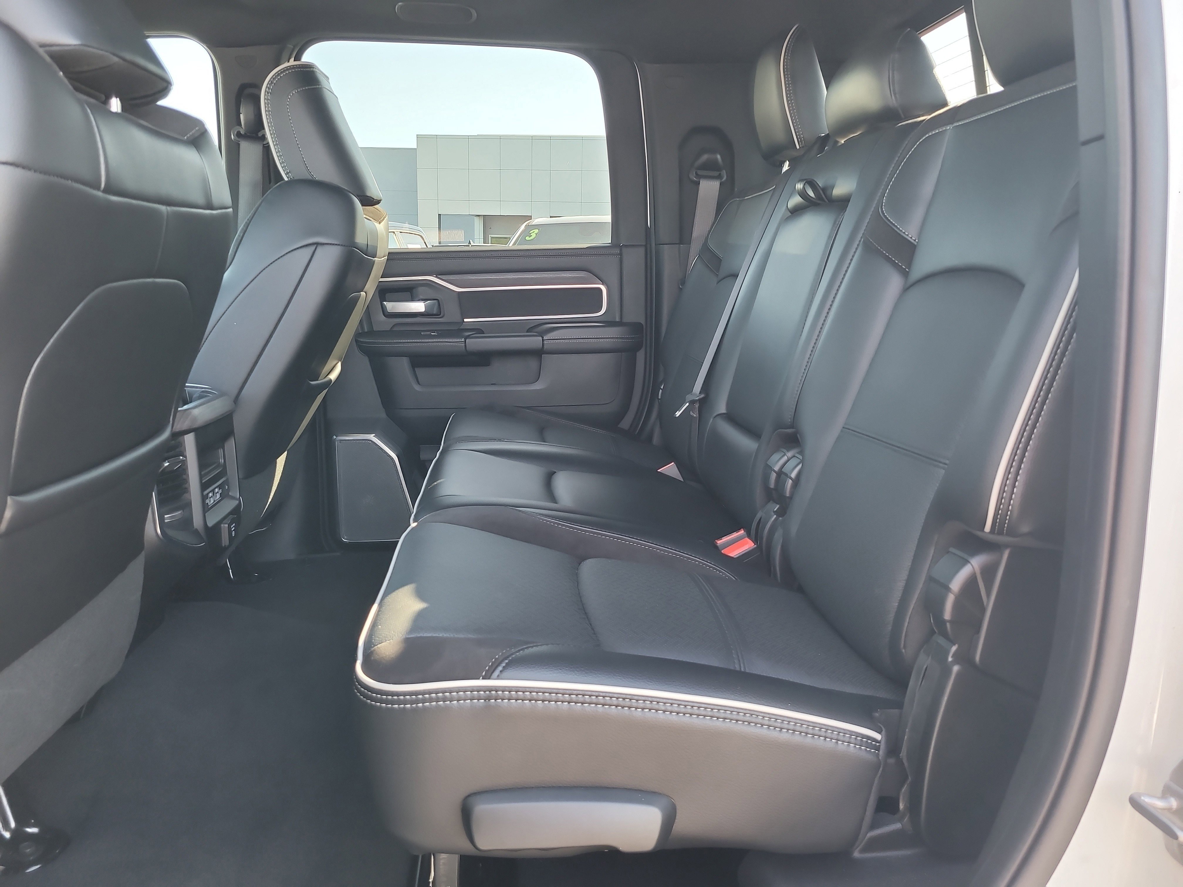 Used 2025 RAM 2500 Laramie image 12