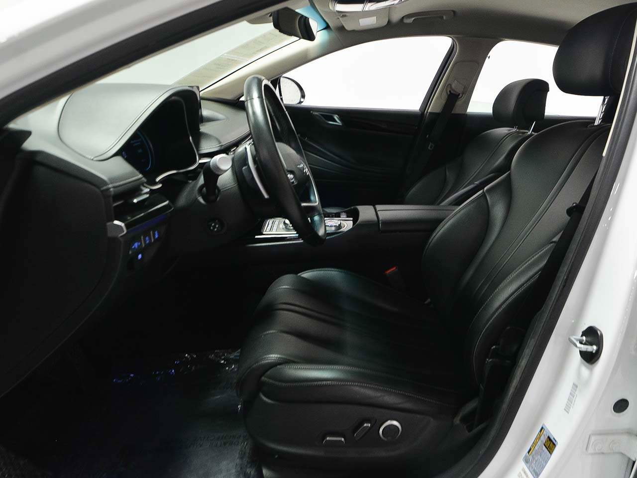 Used 2023 Genesis G80 2.5T AWD/4WD image 7