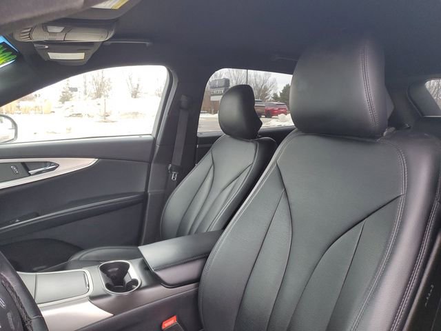 Used 2016 Lincoln MKX Premiere w/ Cargo Accessories Package image 9