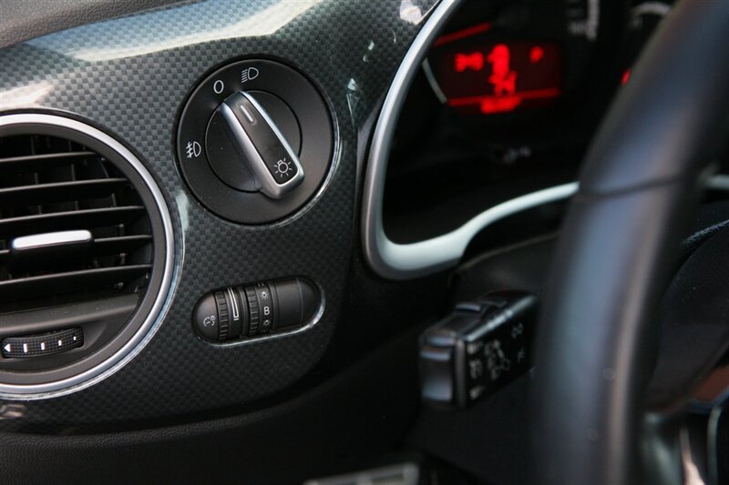 Used 2013 Volkswagen Beetle 2.0T FWD image 11