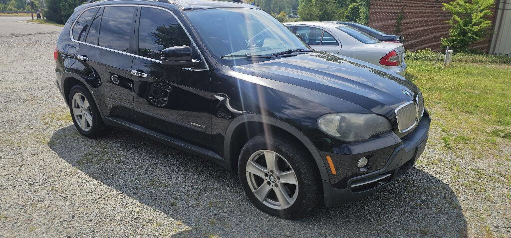 Used 2009 BMW X5 xDrive48i AWD/4WD image 1