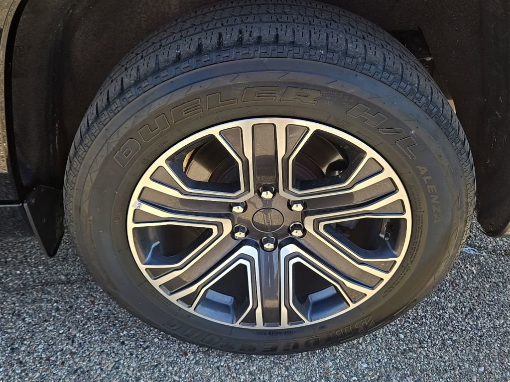 Used 2024 Jeep Wagoneer L Series II w/ Flexible Seating Group image 48