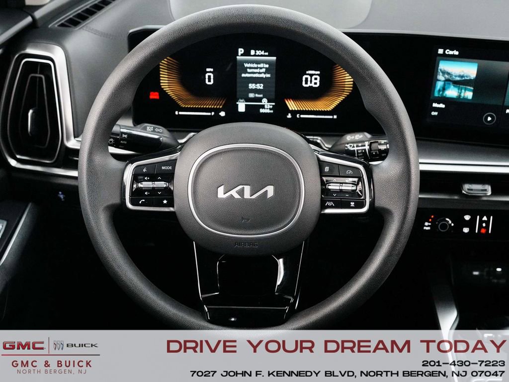 Used 2025 Kia Sorento LX image 25