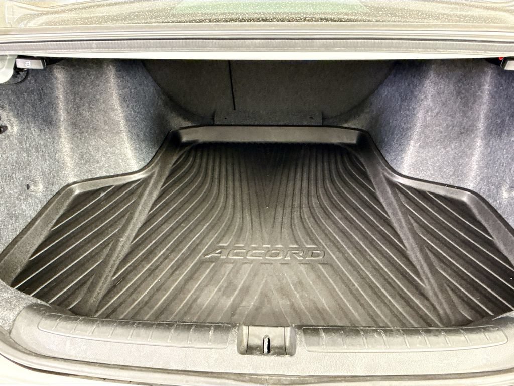 Used 2022 Honda Accord EX-L image 26