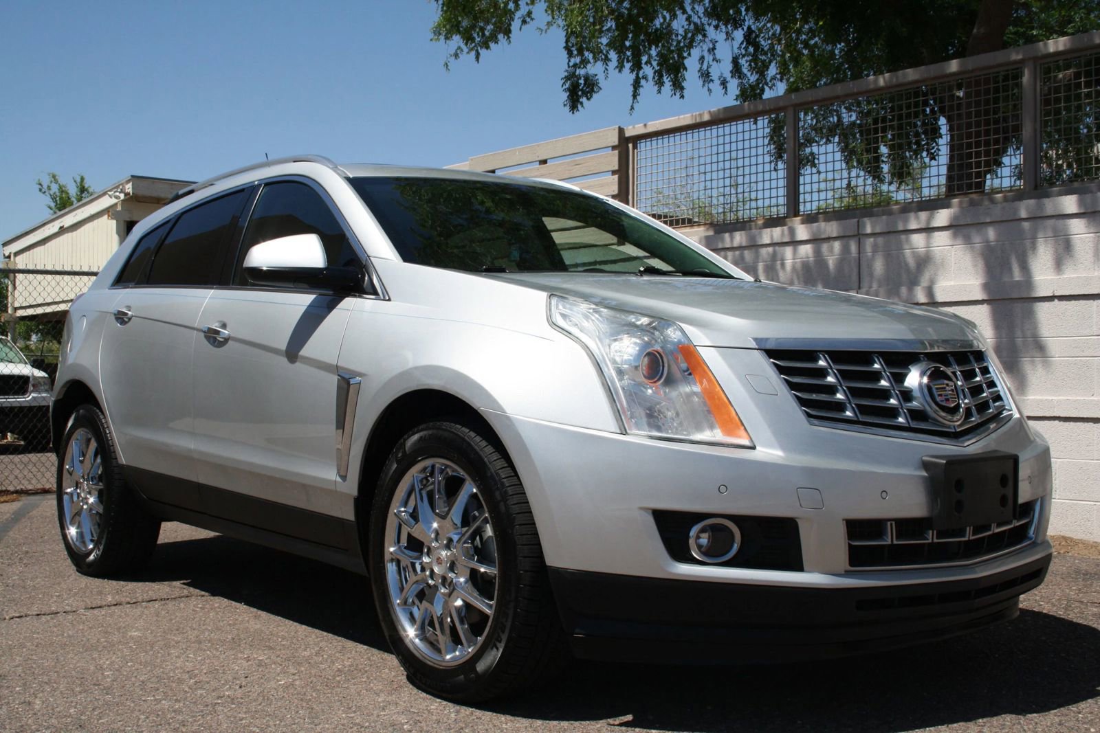 Used 2013 Cadillac SRX Premium image 2