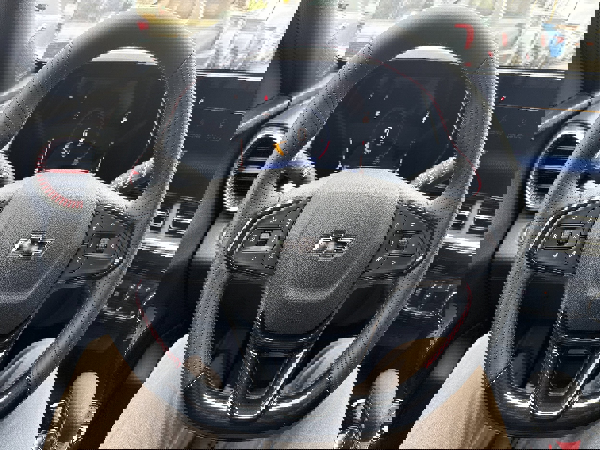 New 2026 Chevrolet Trax RS w/ Driver Confidence Package image 17