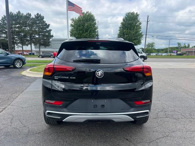 Used 2022 Buick Encore GX Essence w/ Advanced Technology Package AWD/4WD image 6
