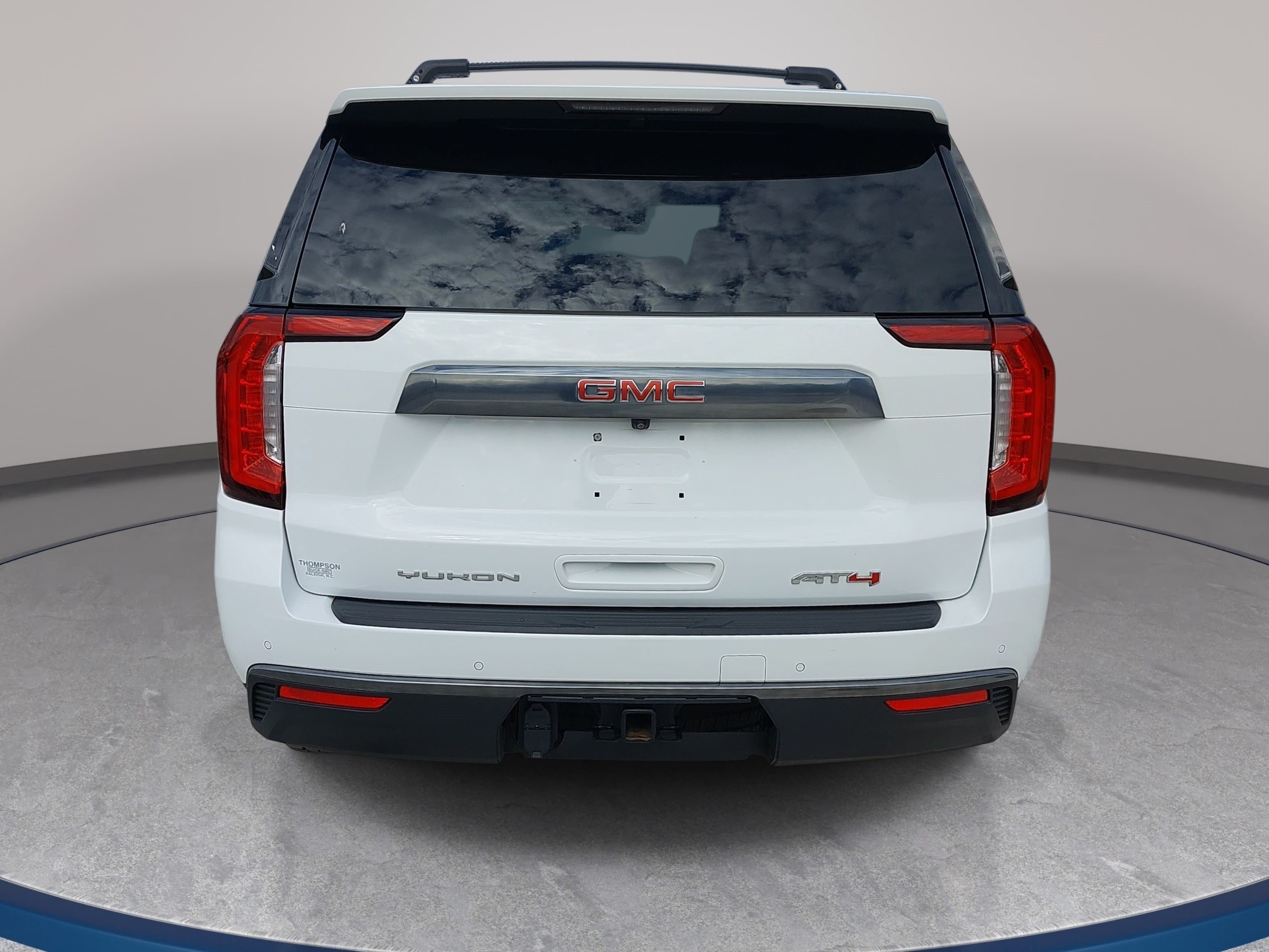 Used 2022 GMC Yukon XL AT4 AWD/4WD image 6
