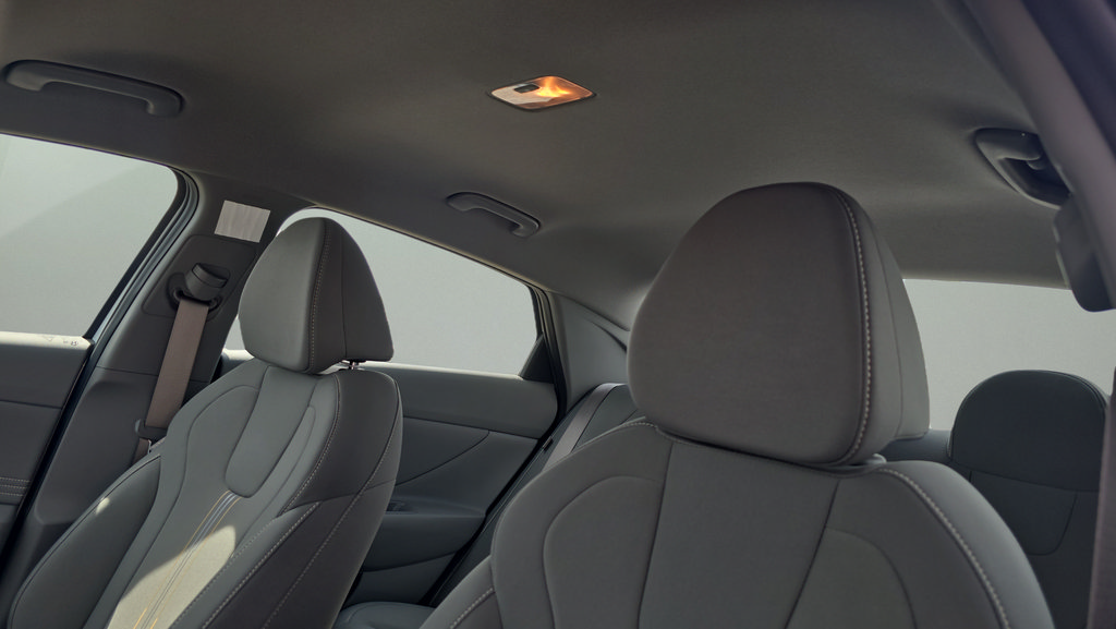 Certified 2026 Hyundai Elantra Sport FWD image 27
