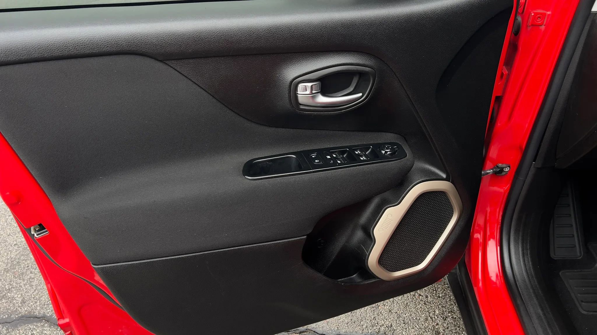 Used 2017 Jeep Renegade Sport w/ Power & Air Group FWD image 11