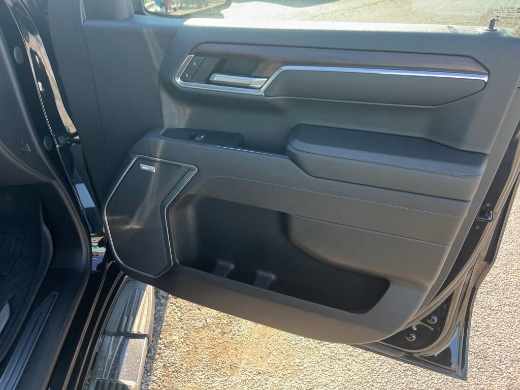 Used 2022 GMC Sierra 1500 SLT w/ SLT Premium Plus Package image 28