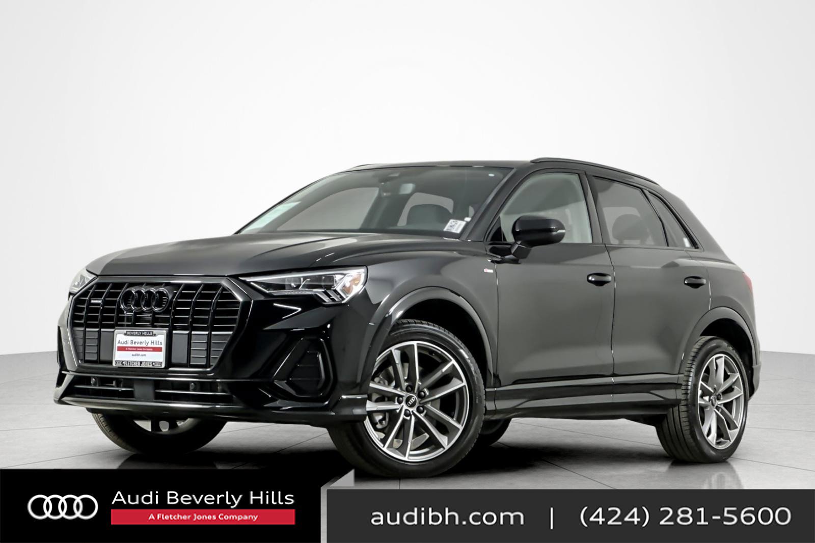 Used 2025 Audi Q3 2.0T Premium w/ Convenience Package image 1