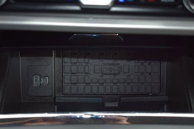 Used 2024 Ford Expedition XLT image 33