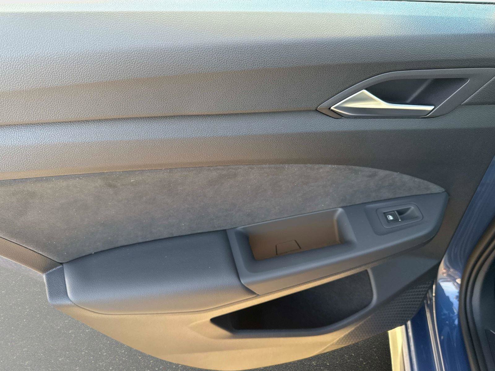 New 2026 Volkswagen Golf S image 11