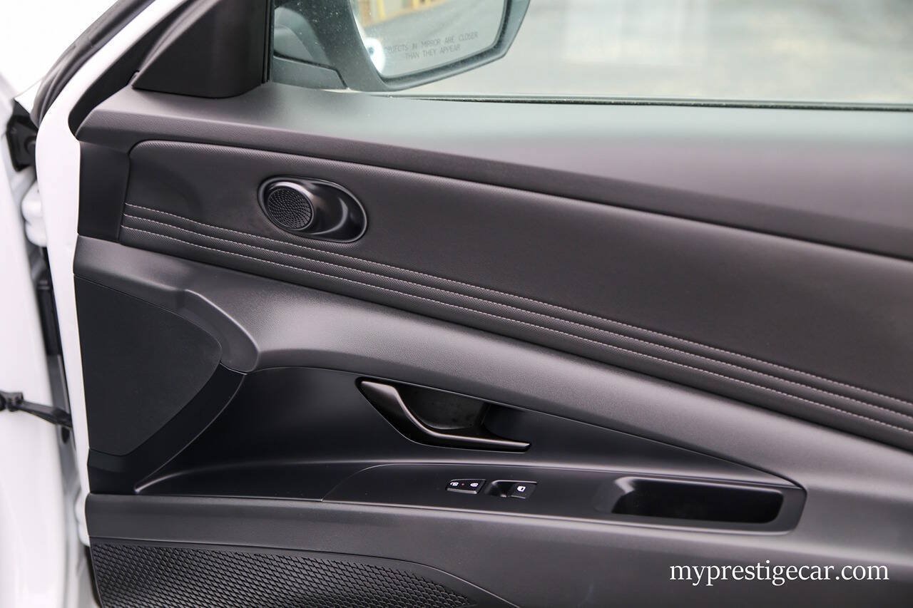 Used 2026 Hyundai Elantra Sport FWD image 16