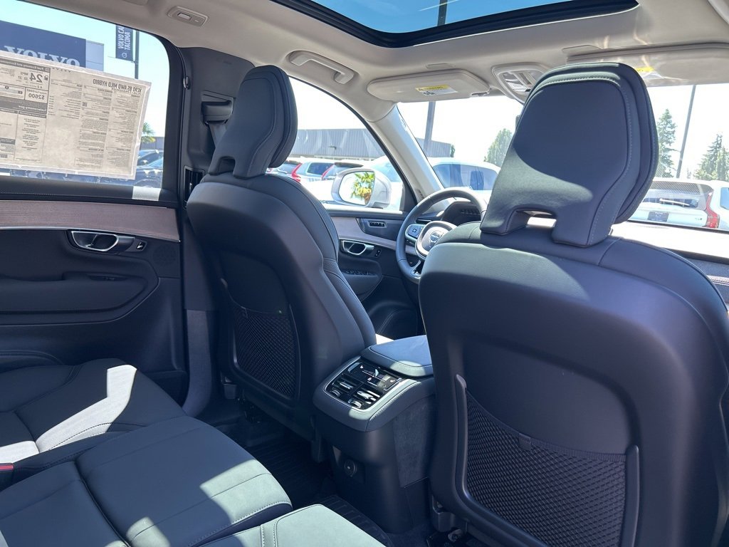 New 2026 Volvo XC90 B5 Plus image 8