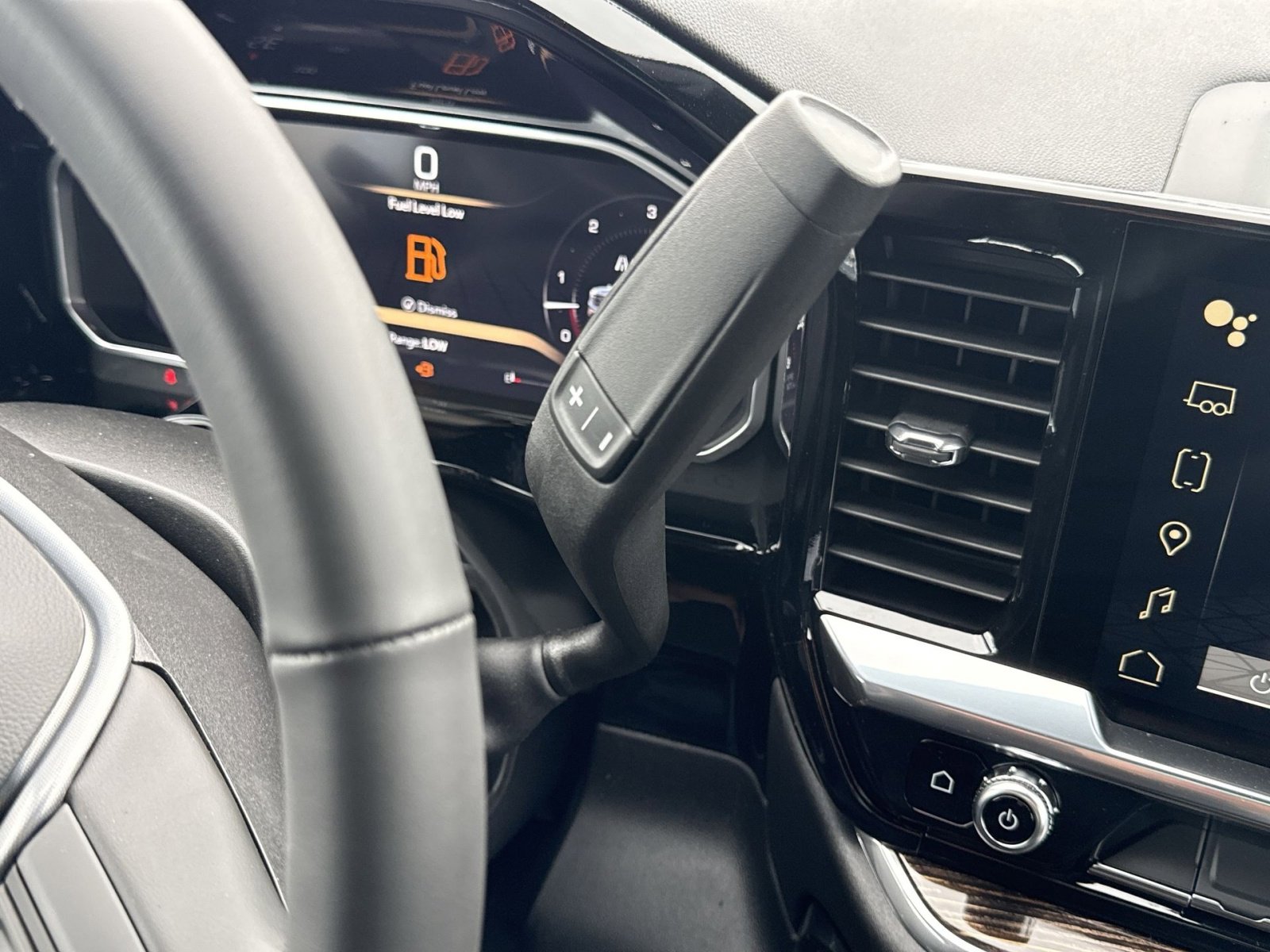 New 2026 GMC Sierra 1500 Elevation image 22