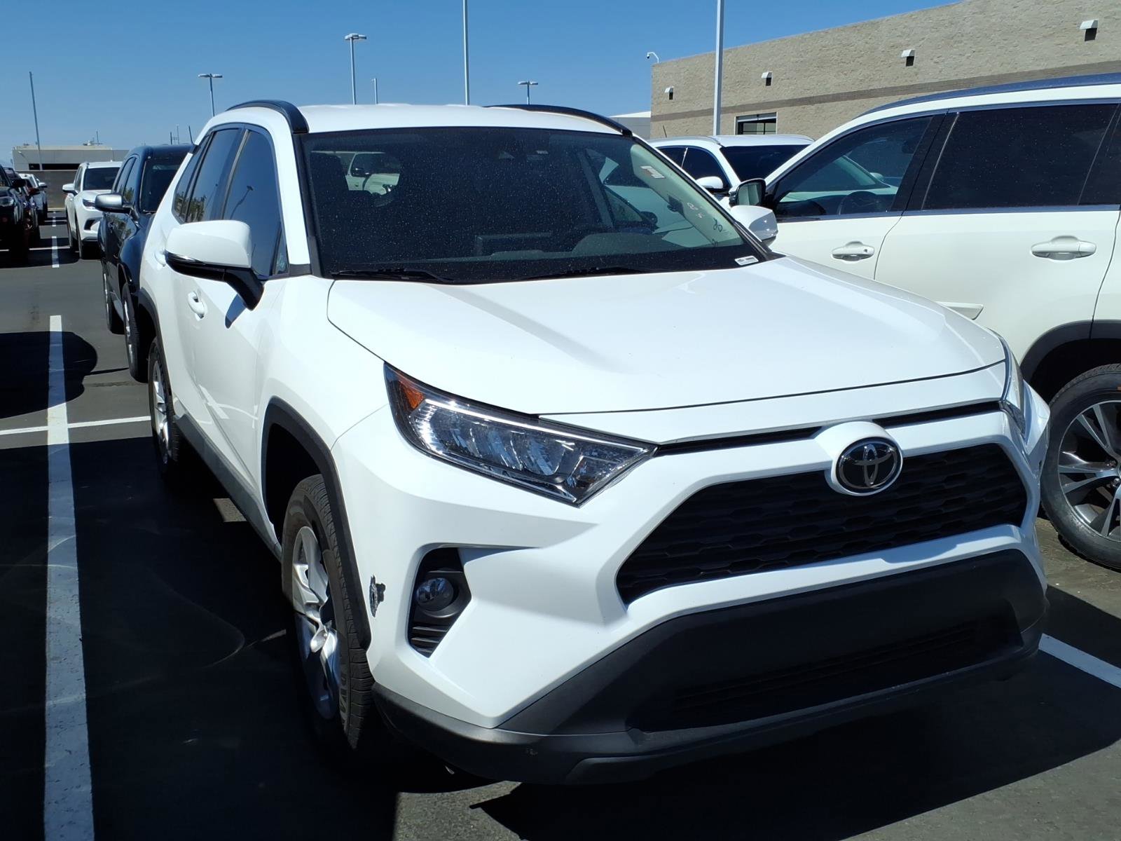 Used 2020 Toyota RAV4 XLE w/ Carpet Mat Package FWD image 2