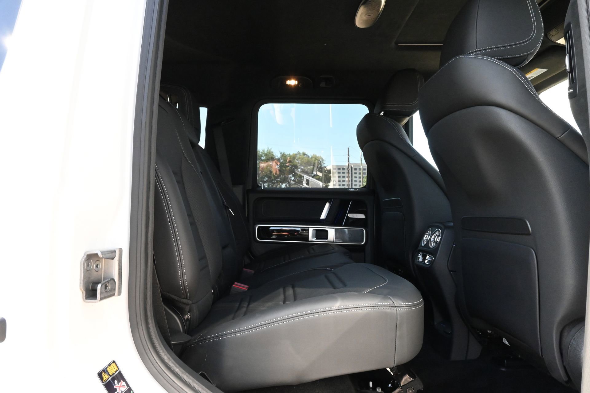 Used 2025 Mercedes-Benz G 550 image 22