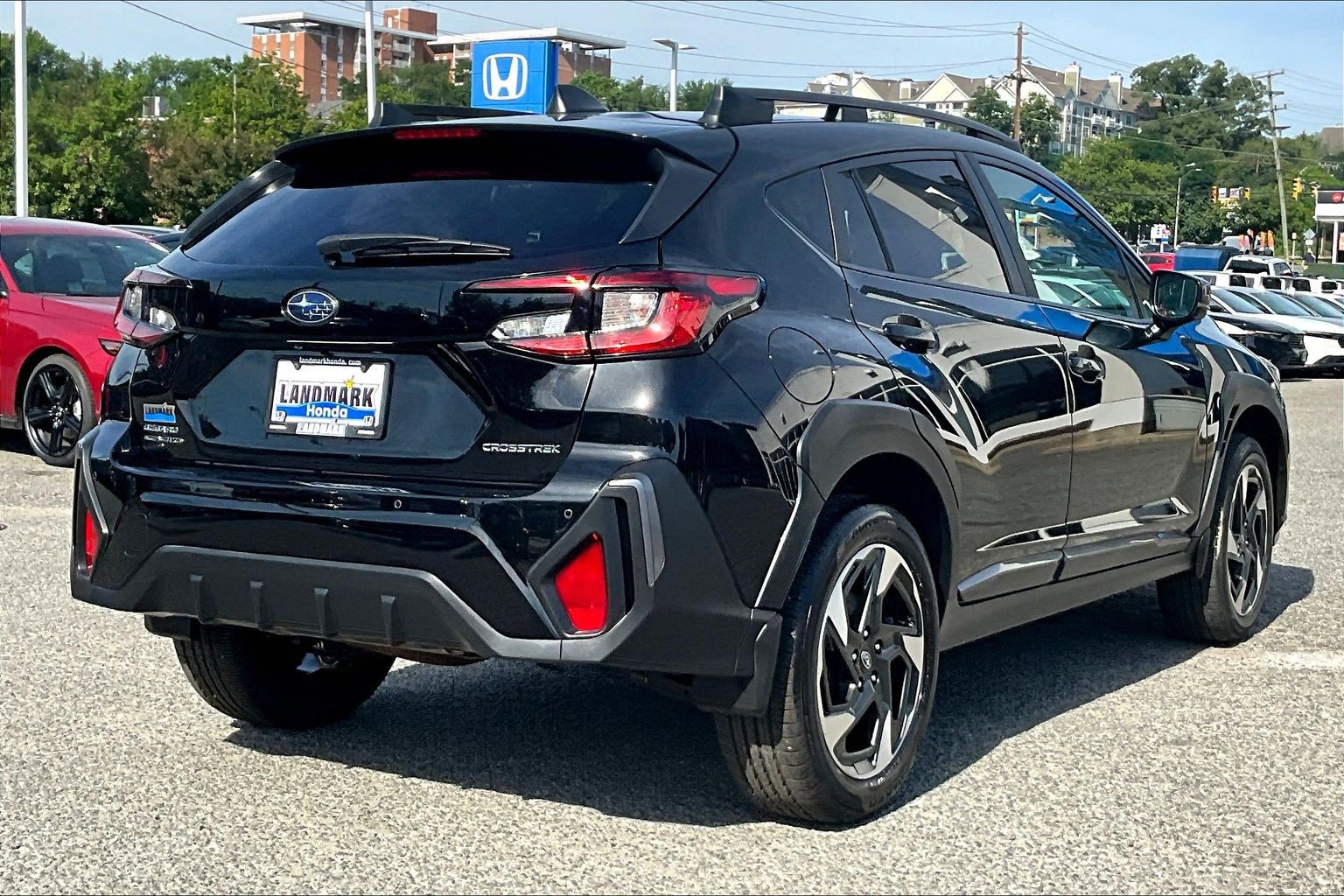 Used 2024 Subaru Crosstrek 2.5i Limited w/ Crosstrek Mirror Package AWD/4WD image 2