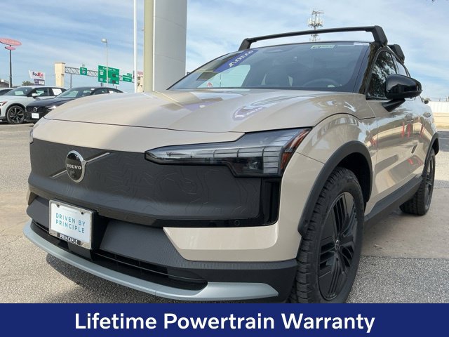 New 2026 Volvo EX30 Cross Country Ultra AWD/4WD image 3