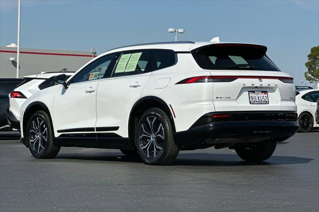 Certified 2025 Toyota Crown Signia image 7