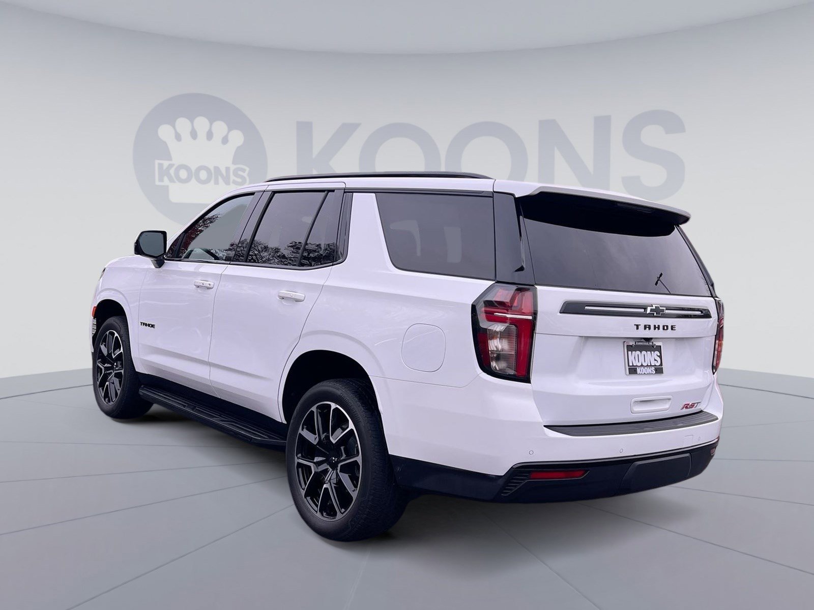 Used 2024 Chevrolet Tahoe RST w/ Luxury Package image 4