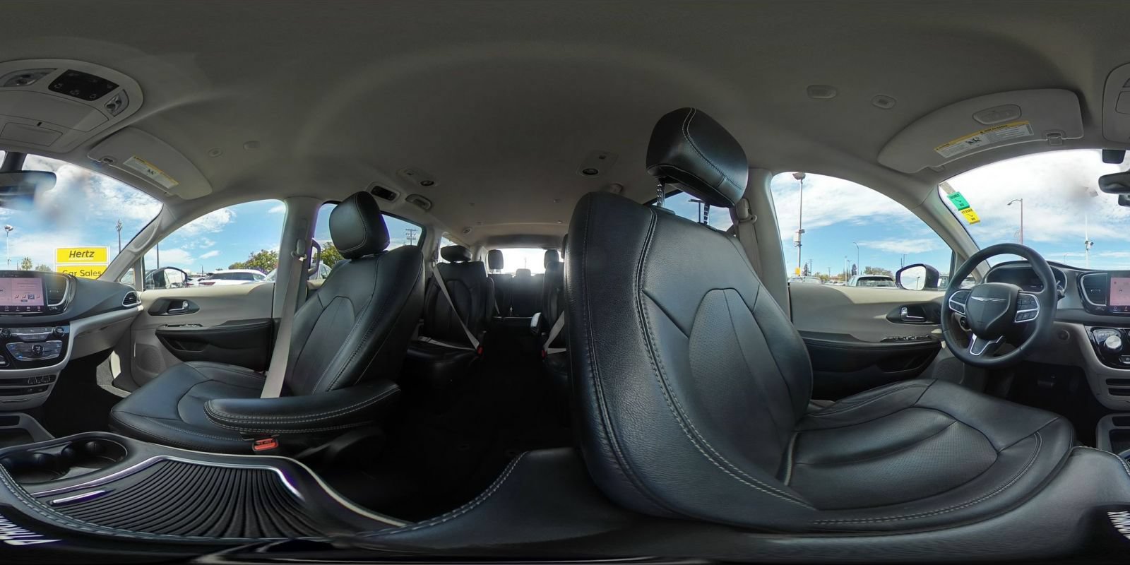 Used 2022 Chrysler Pacifica Touring-L FWD image 44