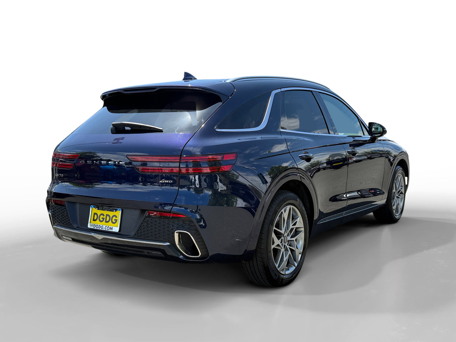 Used 2025 Genesis GV70 2.5T AWD/4WD image 5