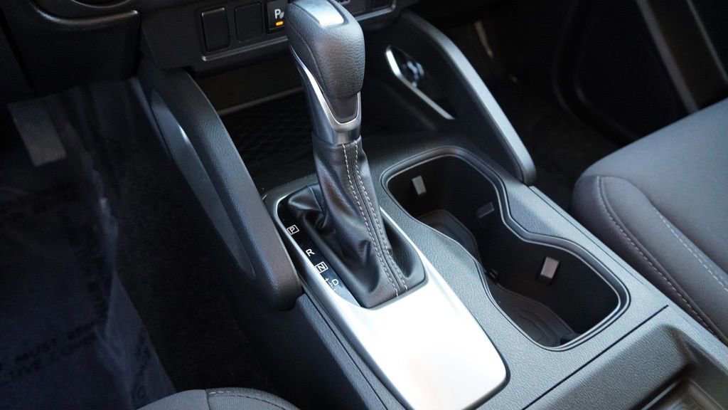 Used 2024 Nissan Frontier SV w/ Technology Package image 37