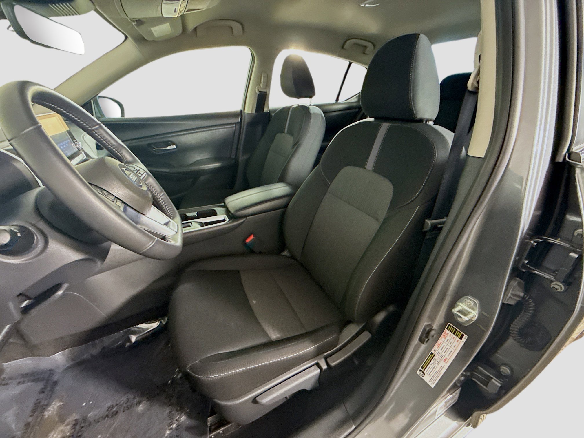 Used 2025 Nissan Sentra SV w/ All-Weather Package image 22