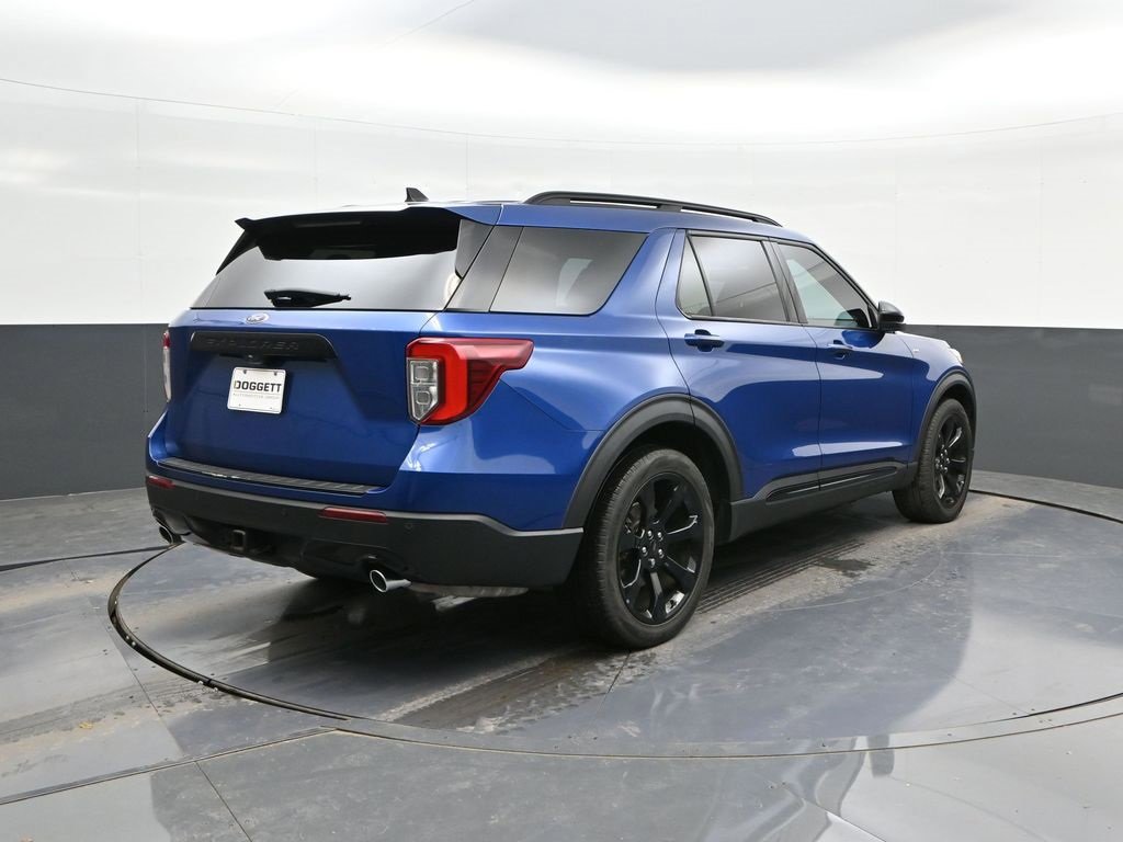 Certified 2023 Ford Explorer ST-Line w/ Class IV Trailer Tow Package image 11