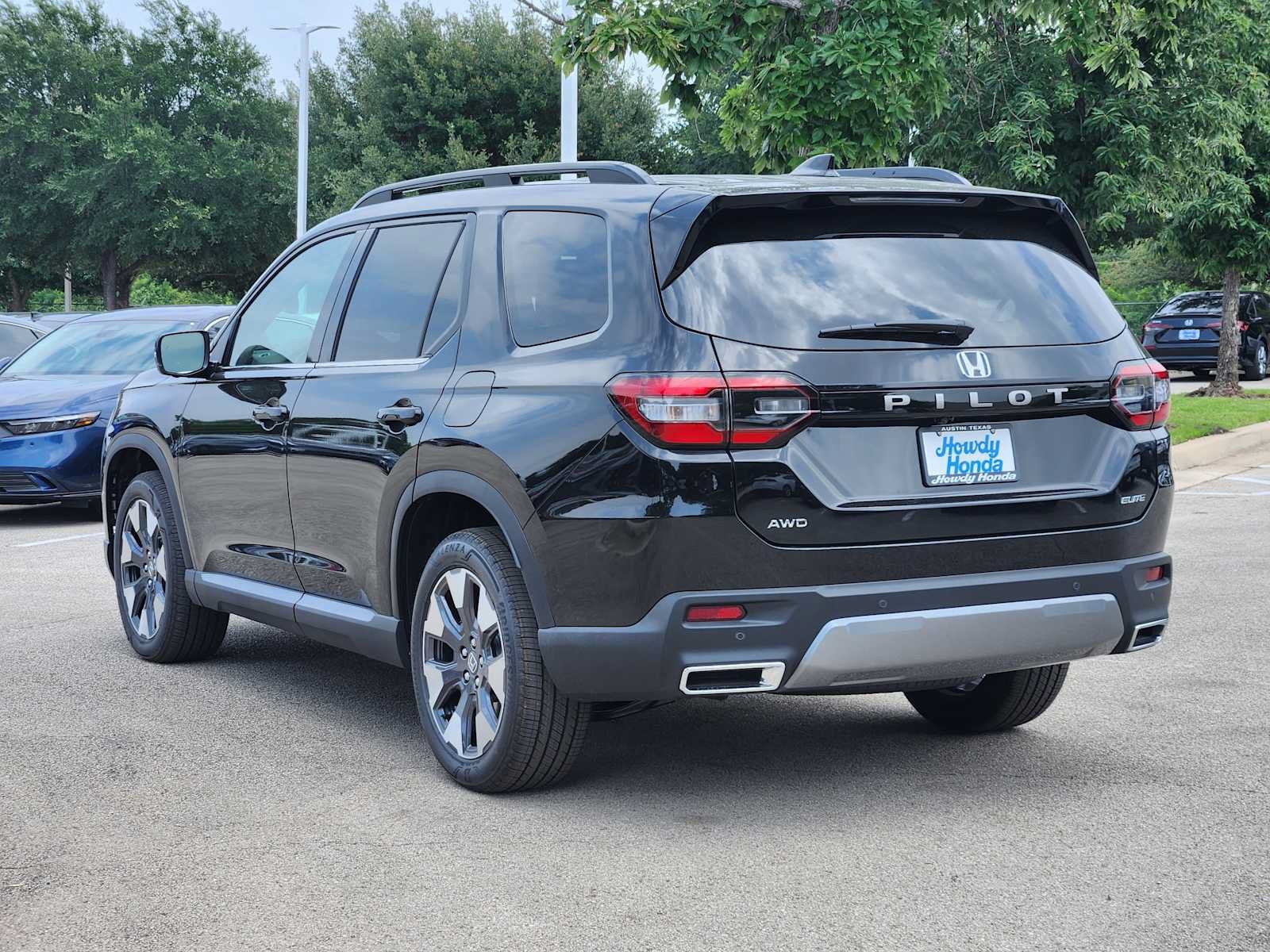 New 2026 Honda Pilot Elite image 4