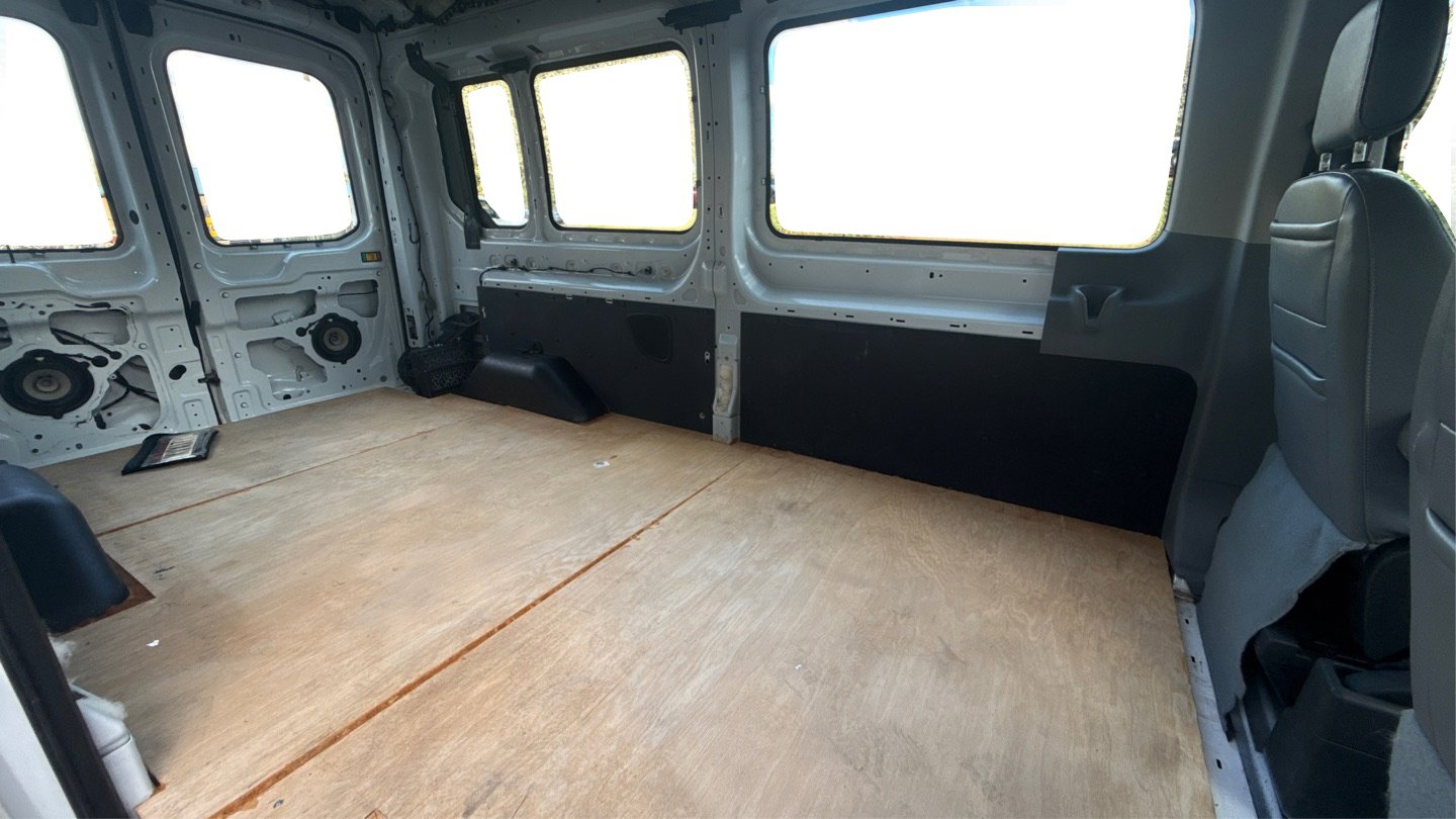 Used 2017 Ford Transit 350 XL image 16